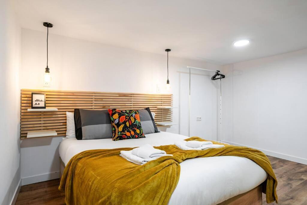 Acogedor Apto Tirso De Molina Madrid Exterior photo